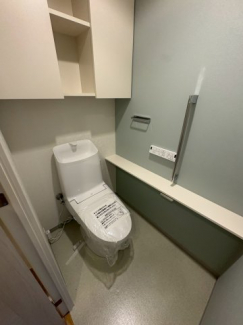 ゆったりとした空間のトイレです