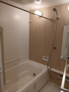 ゆったり過ごせるお風呂です