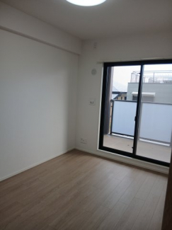 広々とした洋室です