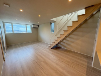 リビング階段は嬉しいですね♪