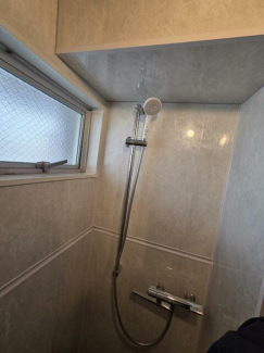 窓付で換気もできます。