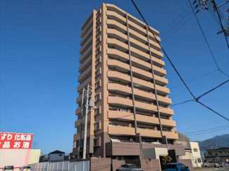 リュクスガーデン東温駅前通りの画像