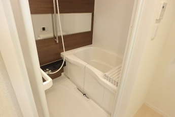 ゆったり過ごせるお風呂です