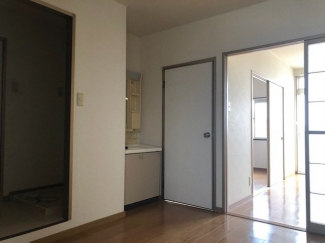 【居間・リビング】