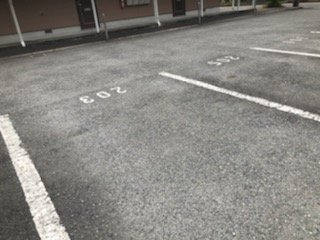 【駐車場】