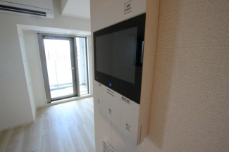 ゆったり過ごせる居間です