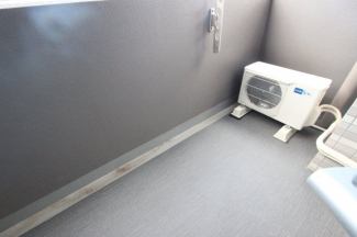 【バルコニー】