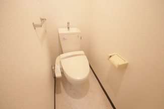 清潔感のあるトイレです