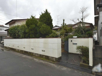 外観を南西側より撮影