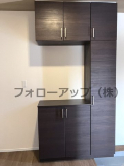 収納もある玄関です