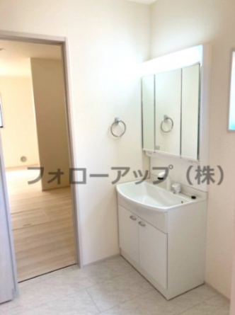 独立洗面台で身支度をすべて済ませてしまいましょう