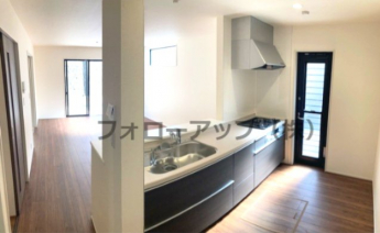 コンパクトなキッチンで掃除もラクラク