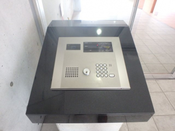 オートロックつきです