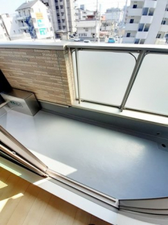 【バルコニー】