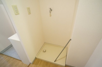 参考、同建物・同間取りの号室