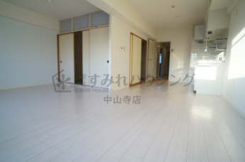 【居間・リビング】