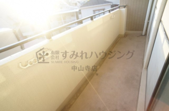 【バルコニー】