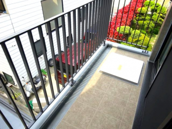 【バルコニー】