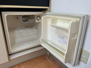 ミニ冷蔵庫付