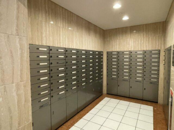 宅配ボックス完備！