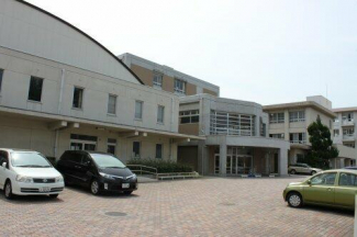 松山市立 味酒小学校まで411m