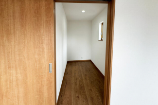 書斎や収納として利用できるフリースペース