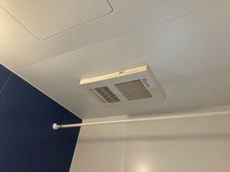 浴室乾燥機付き！