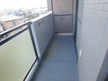 陽当たり良好なバルコニーです