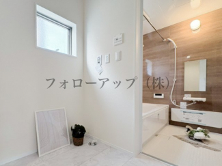 日々の疲れを癒すお風呂付です