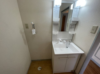 【洗面所】
