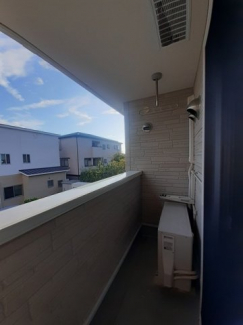 【バルコニー】