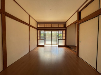 【居間・リビング】