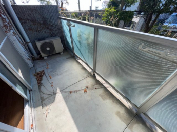 【バルコニー】