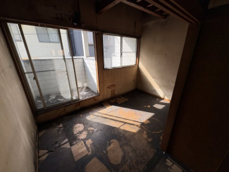 【バルコニー】