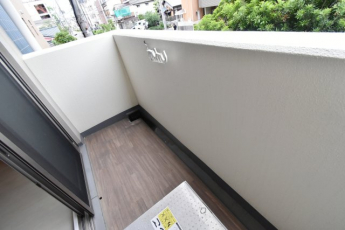 【バルコニー】