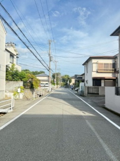 物件南側の道路の東側の写真です♪