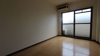 こちらのリビングで趣味の時間をお楽しみください