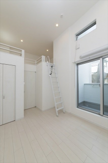 【居間・リビング】