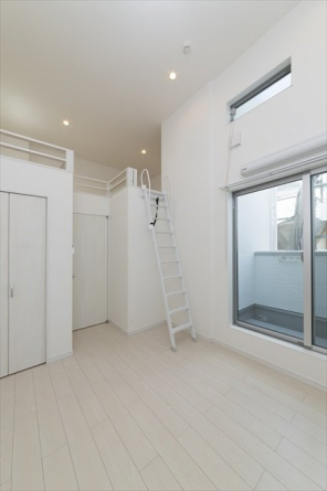 【居間・リビング】