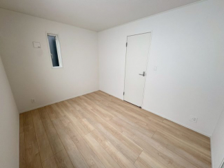 個人の部屋や寝室として使える洋室です