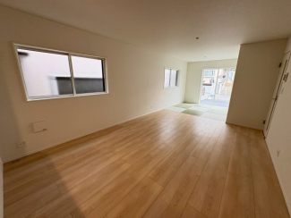 こちらのリビングで趣味の時間をお楽しみください