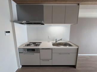 コンパクトなキッチンで掃除もラクラク