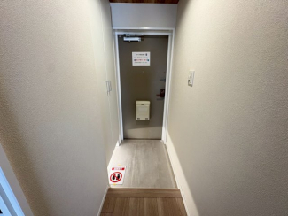 落ち着いた玄関です