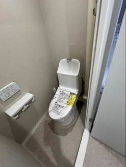 清潔感のあるトイレです