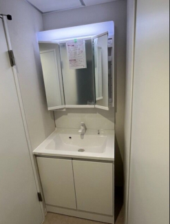 使いやすい独立洗面台です