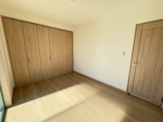 広々とした洋室です