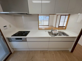 コンパクトなキッチンで掃除もラクラク