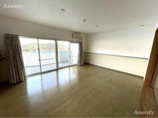 マリンプラザ２００１の画像