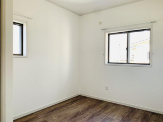 子供部屋５．５畳＋９０センチ幅の収納あり！　２階ホールにも収