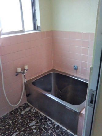 松山市萱町６丁目の一戸建ての画像